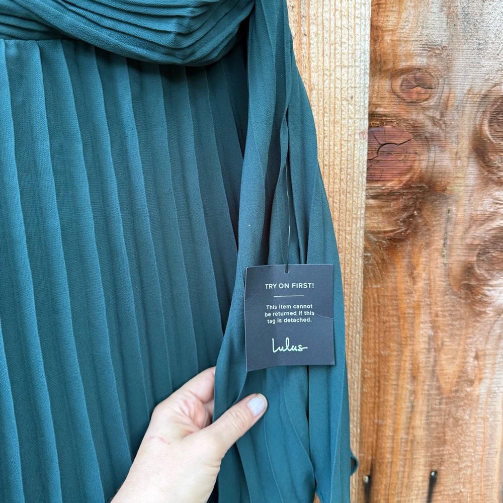 🌿 Emerald Green Sweetheart Pleated Chiffon Tiered Maxi Dress 🌿 - Picture 7 of 9